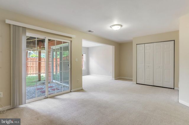 $610,000 | 2455 Fox Stream Lane, Herndon, VA 20171