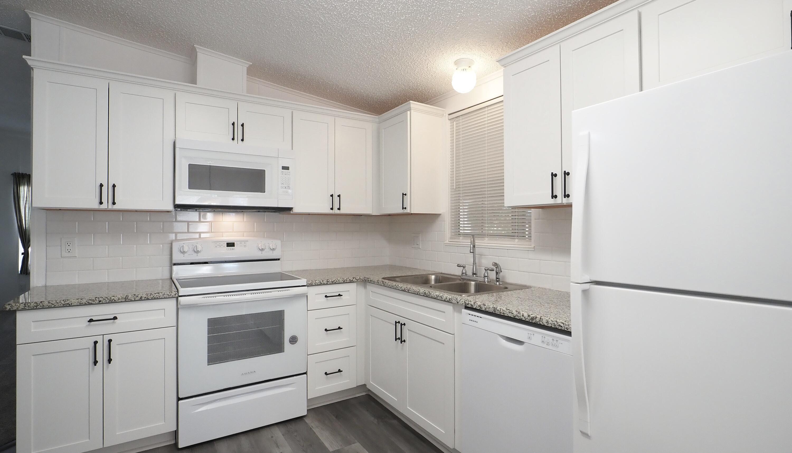 334 Seahorse Terrace Fort Pierce, FL 34982 - Photo 25 of 40 P2060069a