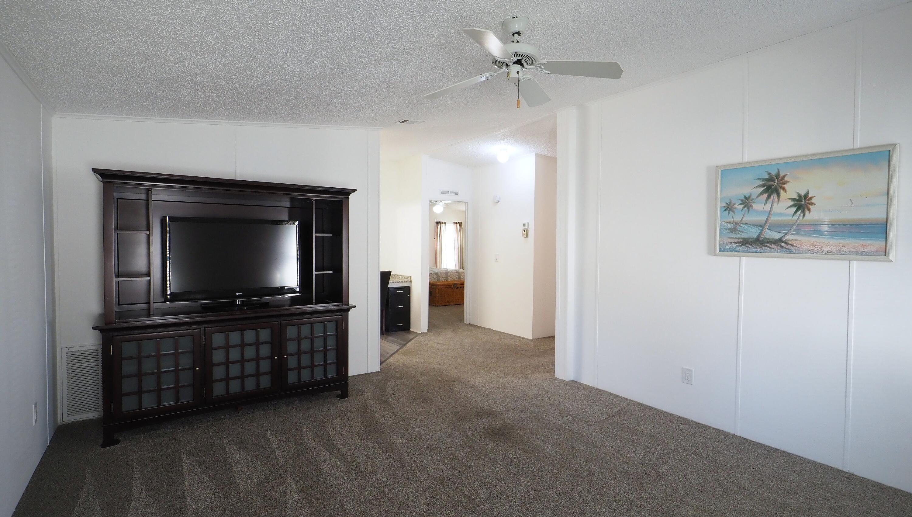 334 Seahorse Terrace Fort Pierce, FL 34982 - Photo 5 of 40 P2060076a