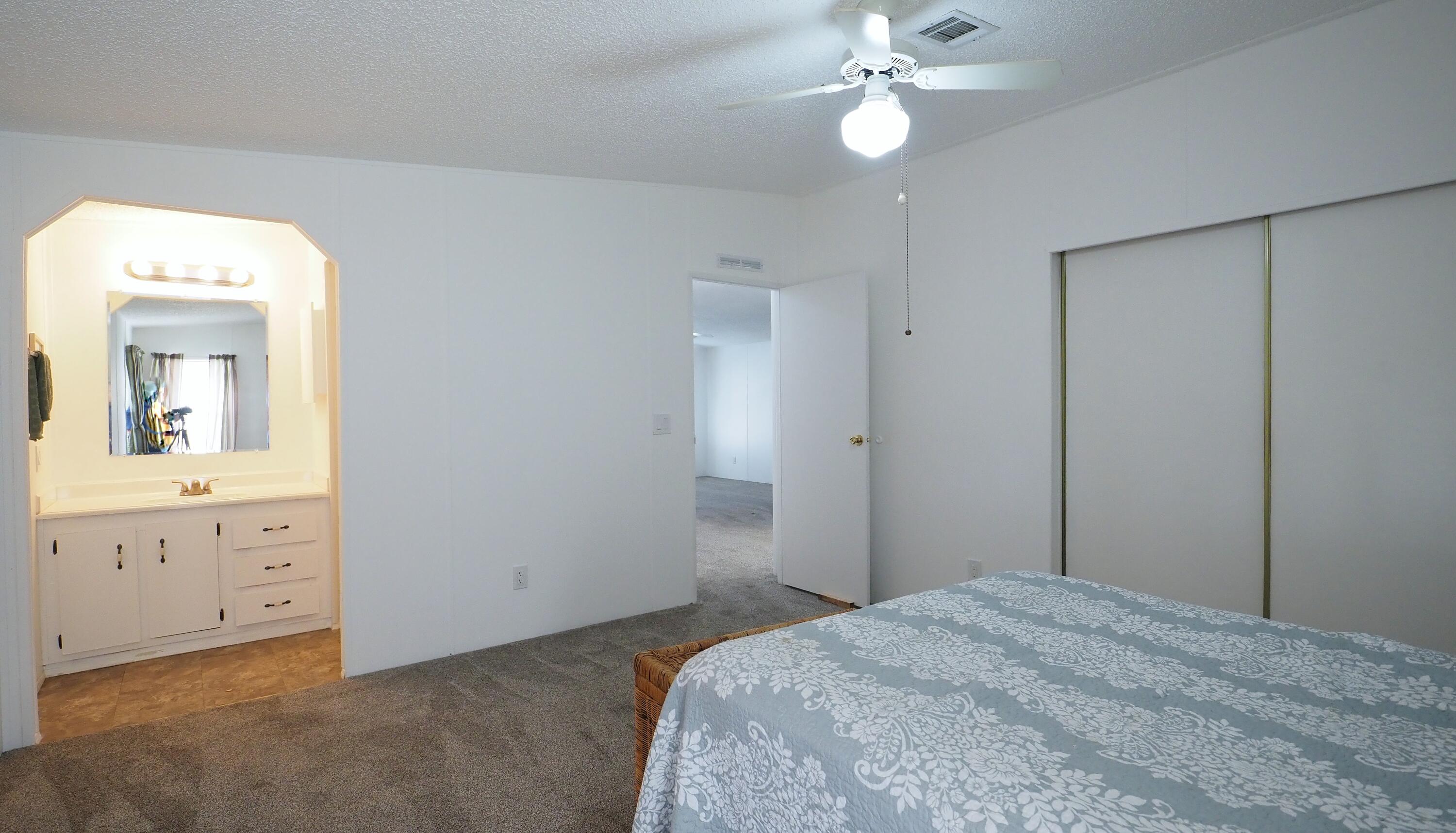 334 Seahorse Terrace Fort Pierce, FL 34982 - Photo 8 of 40 P2060084a