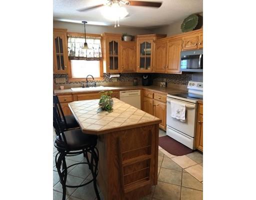 407 Anthony Street Fall River, MA 02721 - Photo 8 of 28