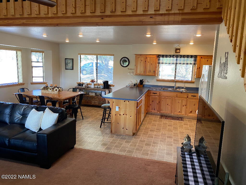 2940 Yellowjacket Street Overgaard, AZ 85933 - Photo 11 of 24 10