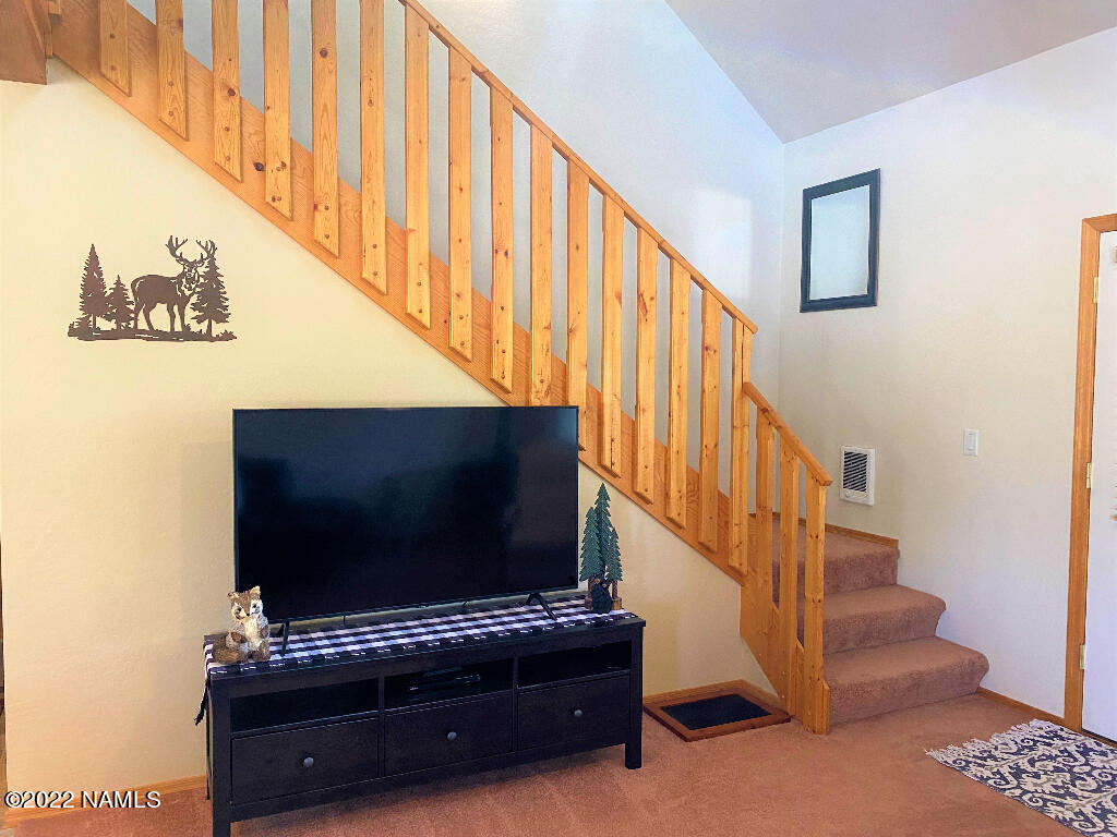 2940 Yellowjacket Street Overgaard, AZ 85933 - Photo 14 of 24 13
