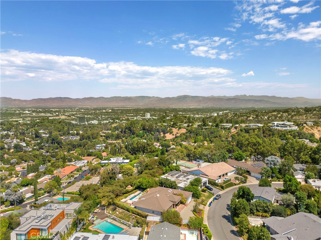 16355 Tudor Drive Encino, CA 91436 - Photo 50 of 51 a view of city and mountain