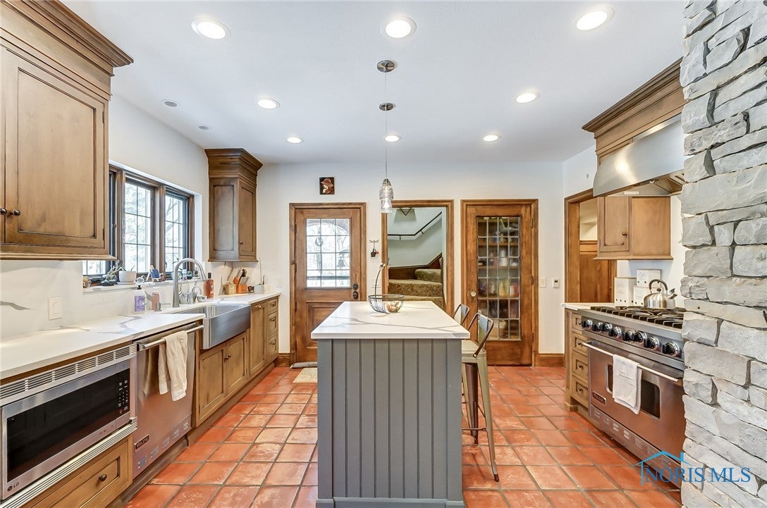 3735 Sulphur Spring Road Toledo, OH 43606 - Photo 18 of 49 Gallery Image 18