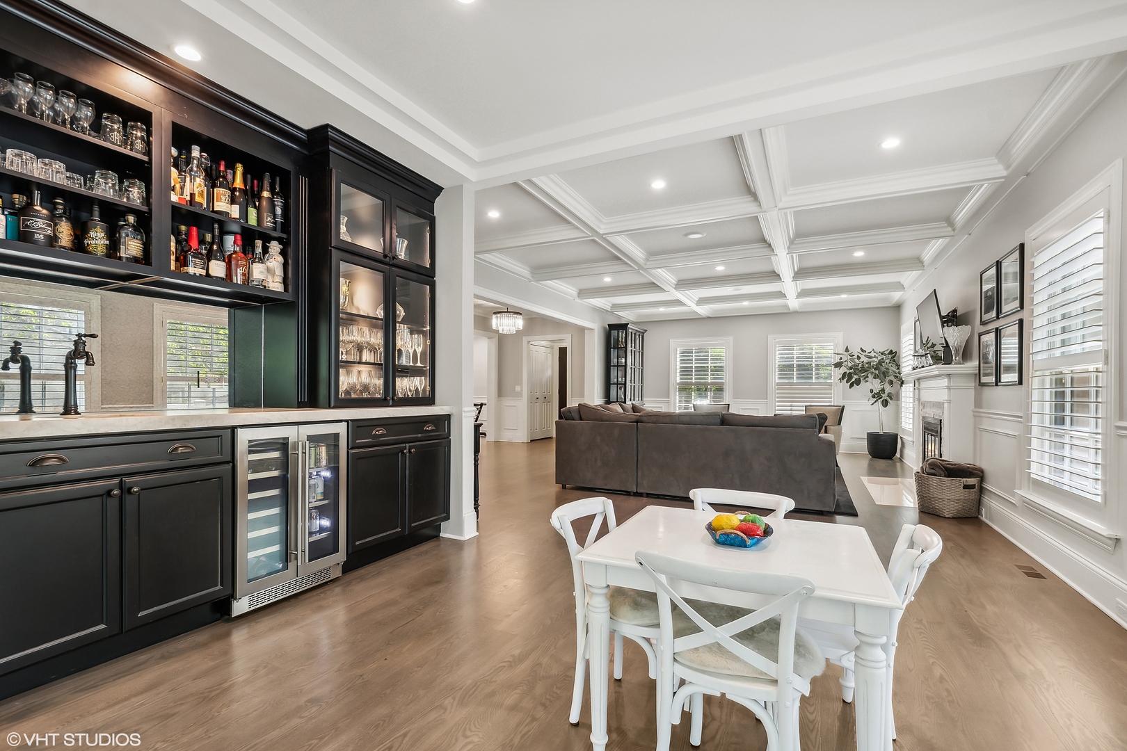 60 Sheridan Road Highland Park, IL 60035 - Photo 12 of 30 a kitchen with a wooden table and chairs