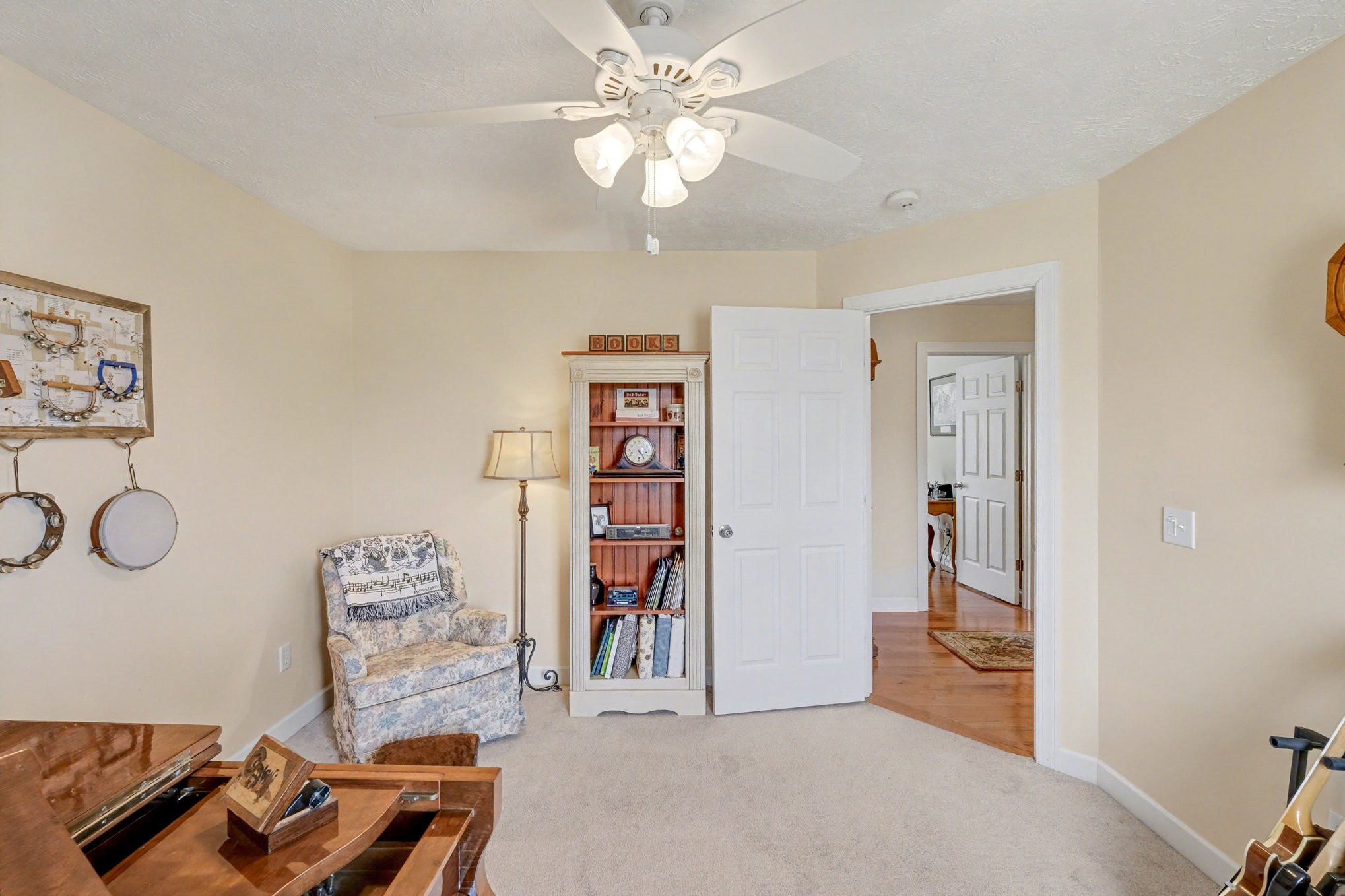 1002 Roland Court Cottontown, TN 37048 - Photo 28 of 41 a view of a livingroom with a workspace