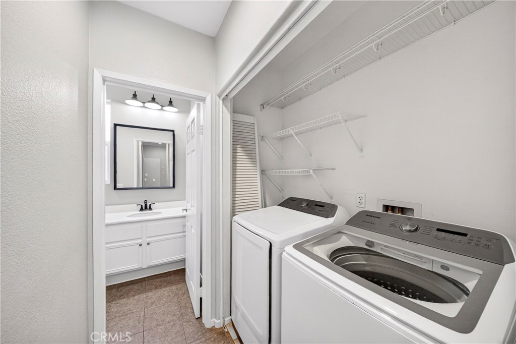 2260 Clark Drive Fullerton, CA 92833 - Photo 13 of 21 Laundry Room