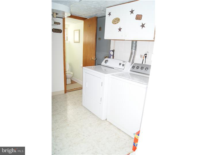 12638 Chilton Road Philadelphia, PA 19154 - Photo 16 of 24 Laundry Room