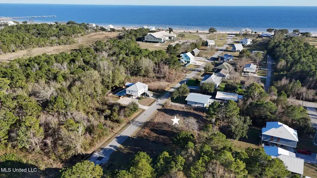 $100,000 | 165 Vacation Lane, Waveland, MS 39576