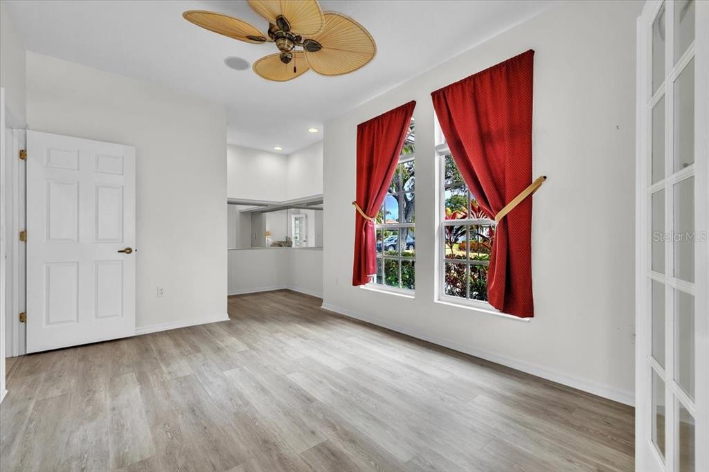 7626 Desert Inn Way Lakewood Ranch, FL 34202 - Photo 36 of 58 Gallery Image 36