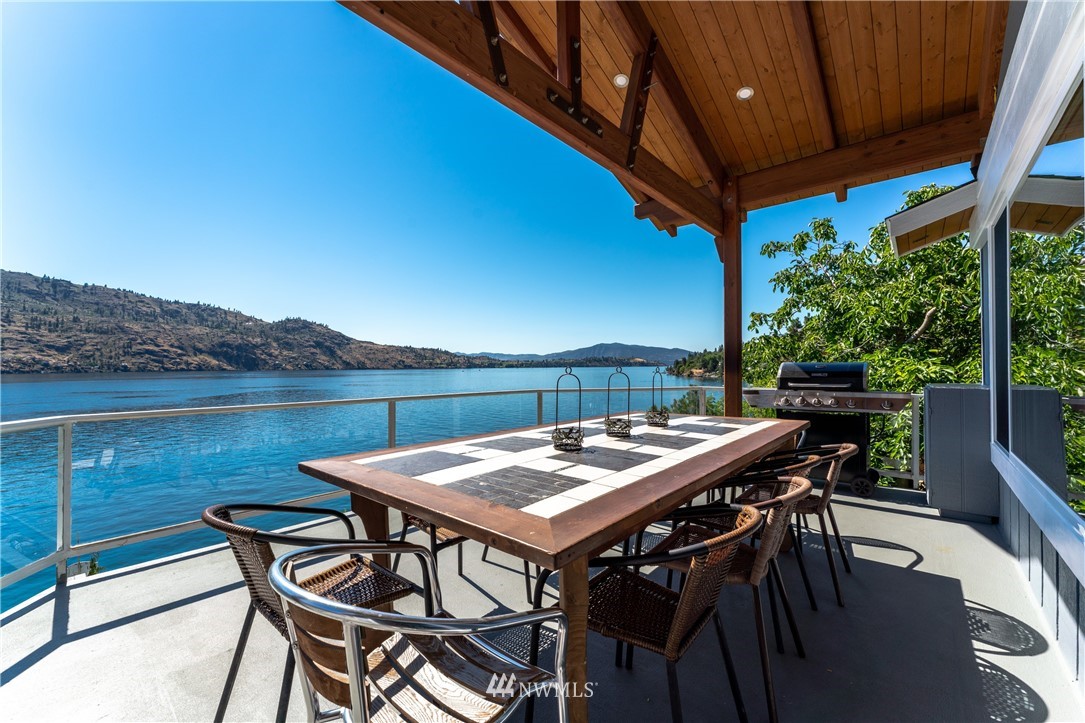 15890 South Lakeshore Road Chelan, WA 98816 - Photo 14 of 39 Gallery Image 14