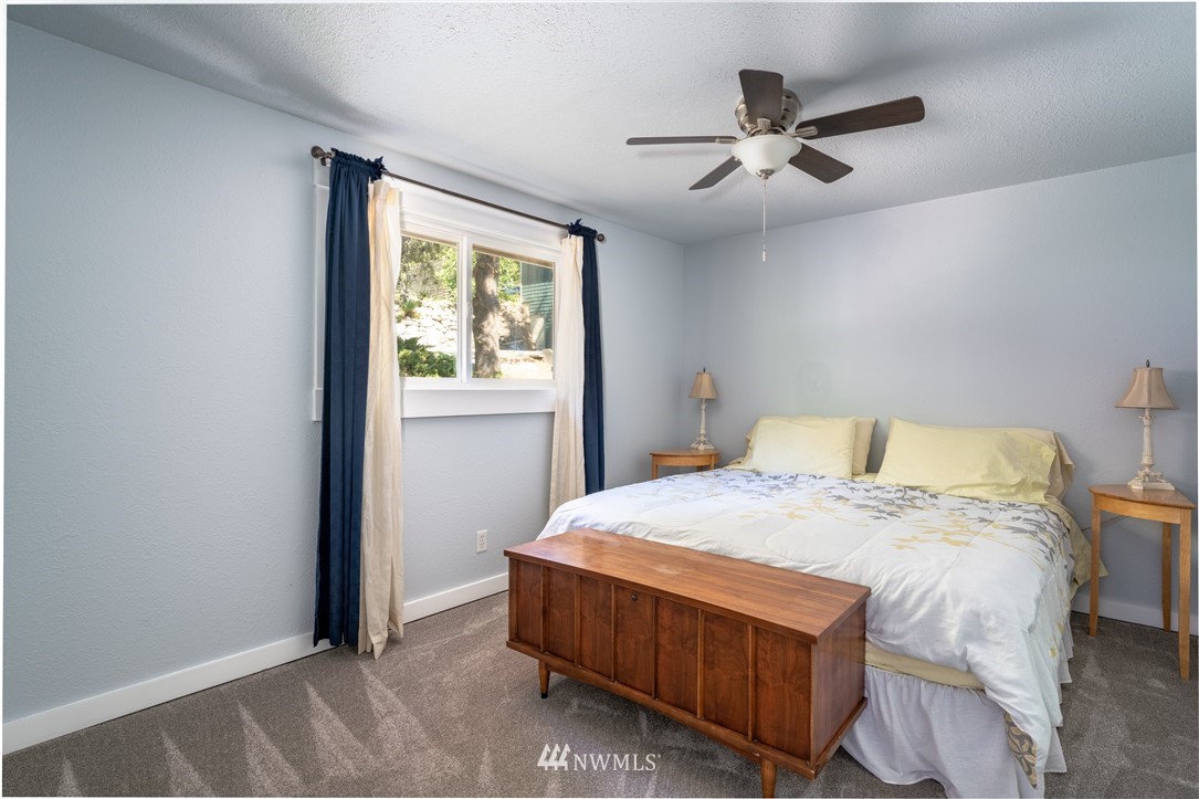 15890 South Lakeshore Road Chelan, WA 98816 - Photo 21 of 39 Gallery Image 21