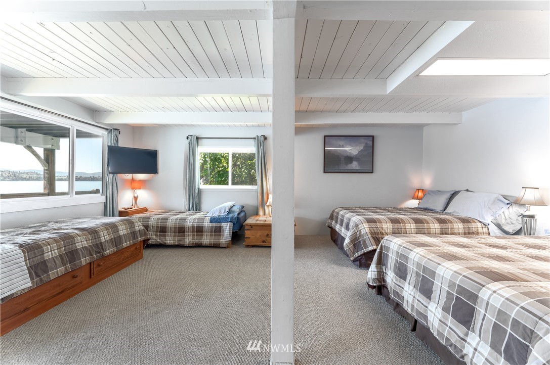 15890 South Lakeshore Road Chelan, WA 98816 - Photo 22 of 39 Gallery Image 22