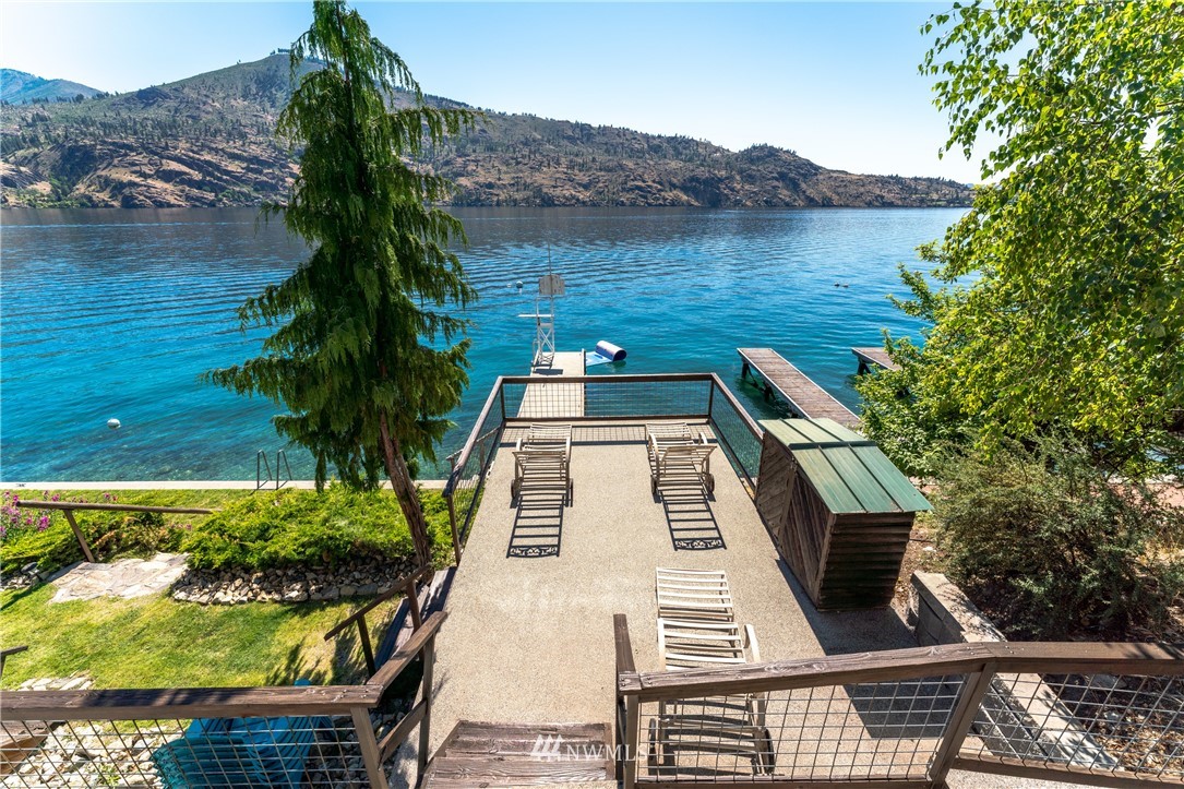 15890 South Lakeshore Road Chelan, WA 98816 - Photo 27 of 39 Gallery Image 27