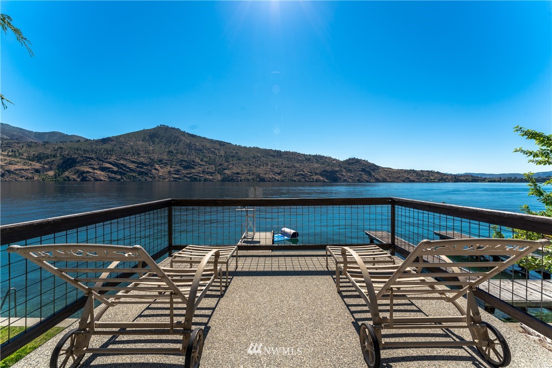 15890 South Lakeshore Road Chelan, WA 98816 - Photo 28 of 39 Gallery Image 28