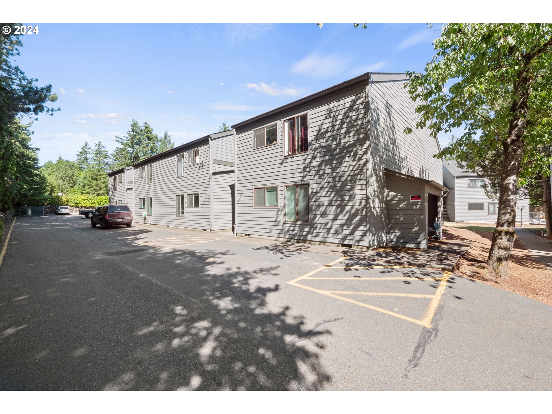 6745 Southwest Scholls Ferry Road, Unit 17 Beaverton, OR 97008 - Photo 1 of 14 Gallery Image 1