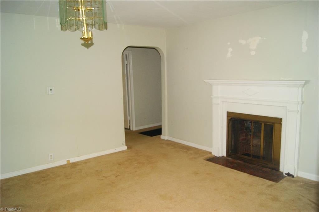 231 Theatre Road Madison, NC 27025 - Photo 2 of 10 Gallery Image 2