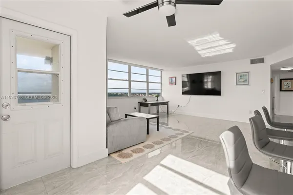 $294,900 | 1301 Northeast Miami Gardens Drive, Unit 1226W, Miami, FL 33179