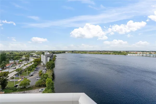 $294,900 | 1301 Northeast Miami Gardens Drive, Unit 1226W, Miami, FL 33179