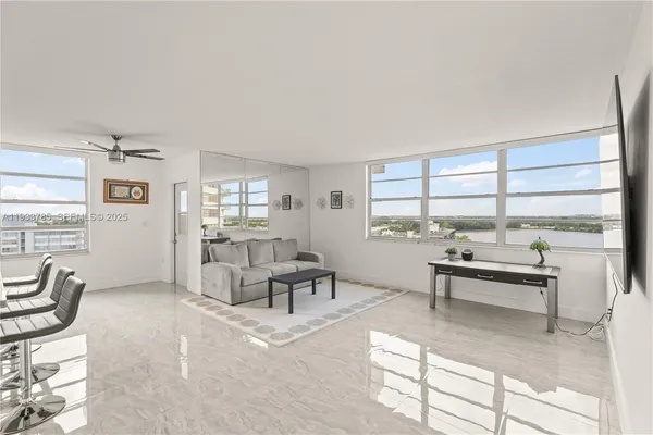 $294,900 | 1301 Northeast Miami Gardens Drive, Unit 1226W, Miami, FL 33179