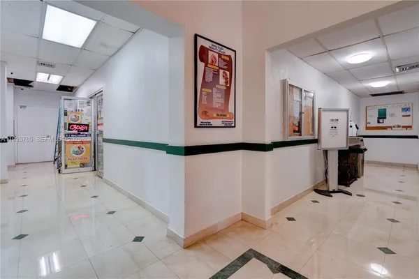 $294,900 | 1301 Northeast Miami Gardens Drive, Unit 1226W, Miami, FL 33179