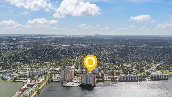 $294,900 | 1301 Northeast Miami Gardens Drive, Unit 1226W, Miami, FL 33179