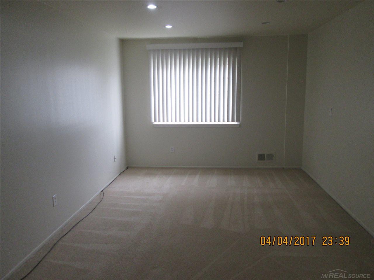29133 Hayes Road, Unit BLDG A 23 Warren, MI 48088 - Photo 6 of 14