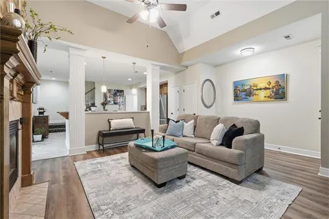 $339,900 | 15722 West 61st Terrace, Shawnee, KS 66217
