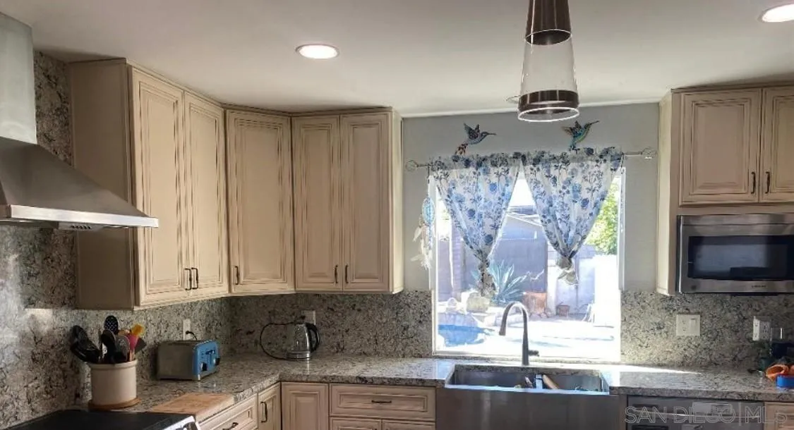 10032 Tamil Road Lakeside, CA 92040 - Photo 5 of 9