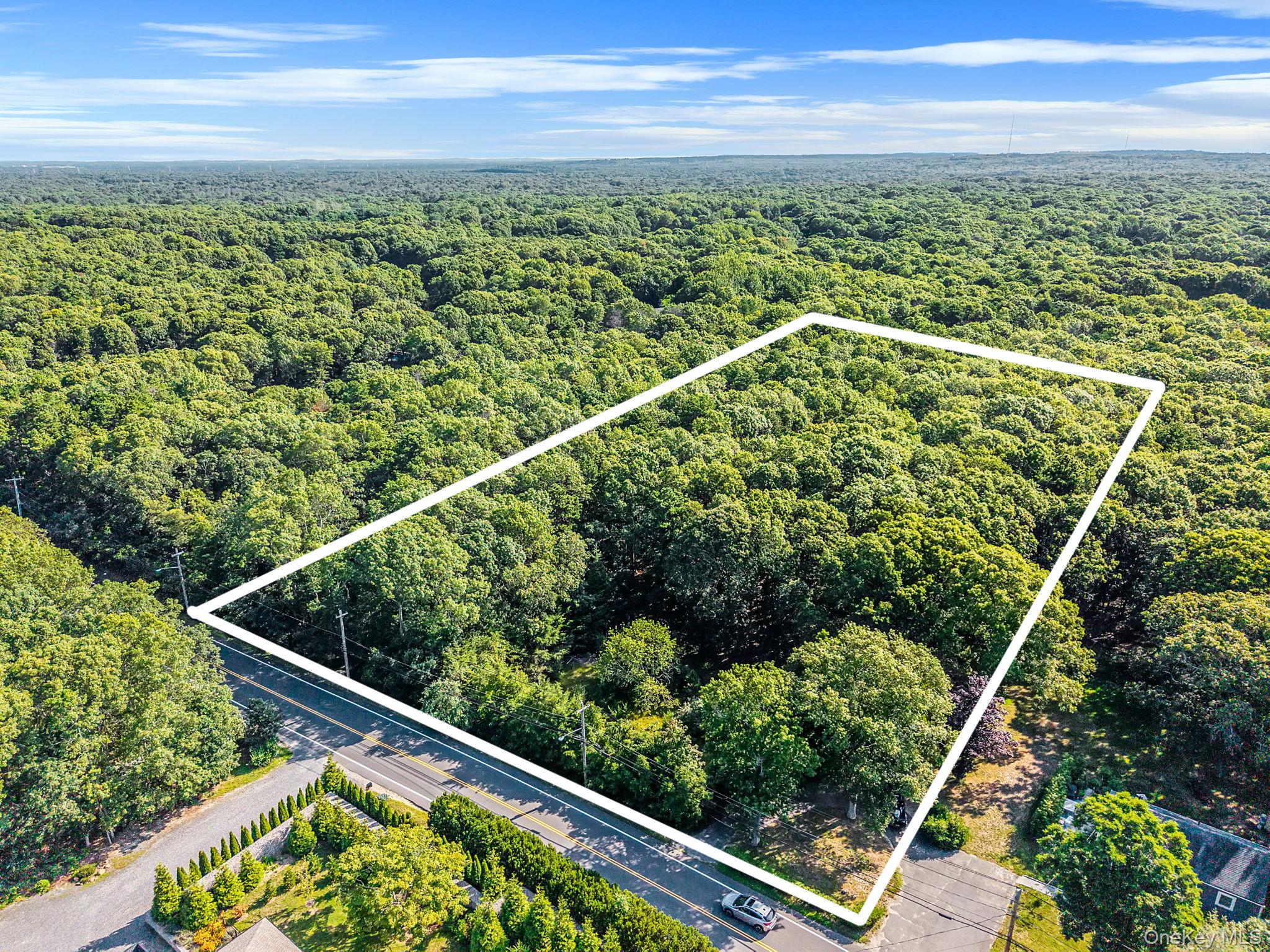 200 Wading River Road Manorville, NY 11949 - Photo 7 of 31