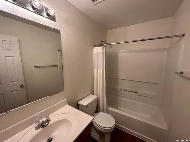 $1,975 | 277 Katie Court, Boerne, TX 78006