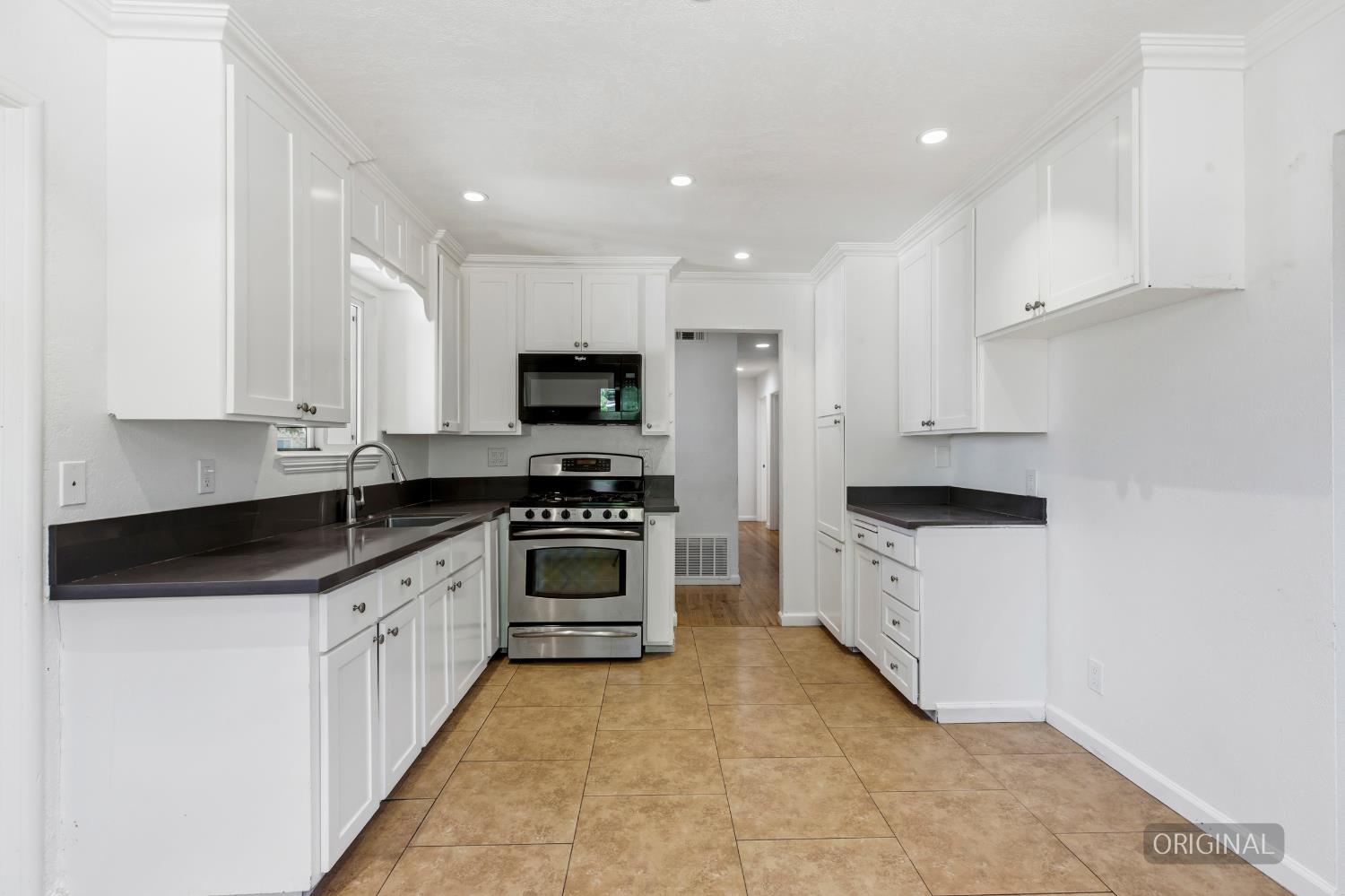 1709 Barbara Way Modesto, CA 95350 - Photo 10 of 45