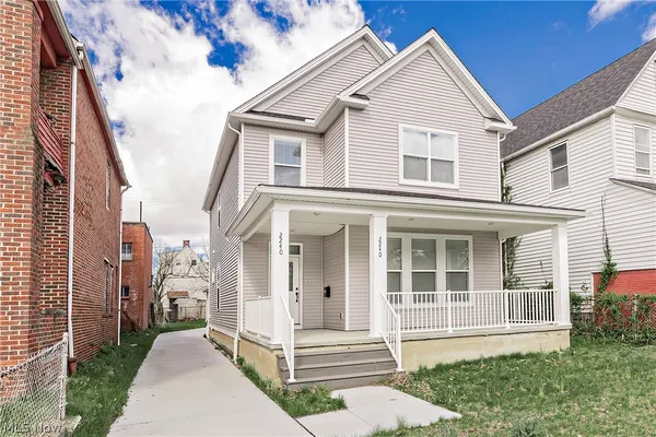 $2,800 | 2240 East 97th Street, Cleveland, OH 44106