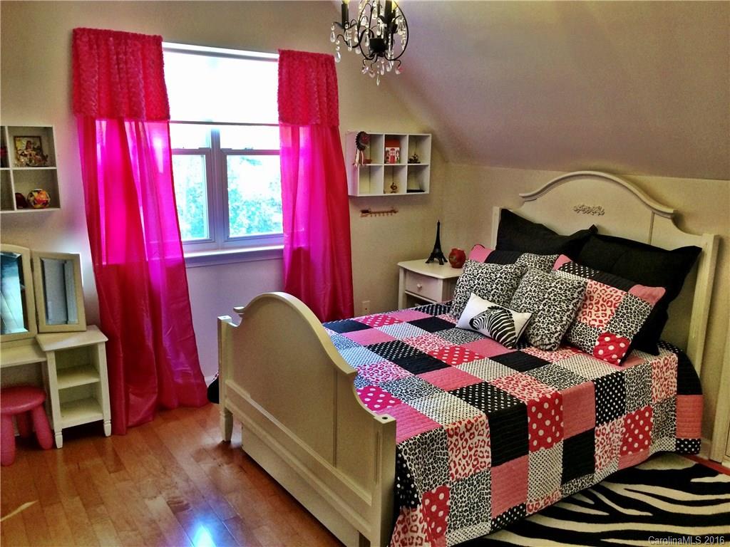 9150 Vagabond Road Charlotte, NC 28227 - Photo 10 of 18 Gallery Image 10