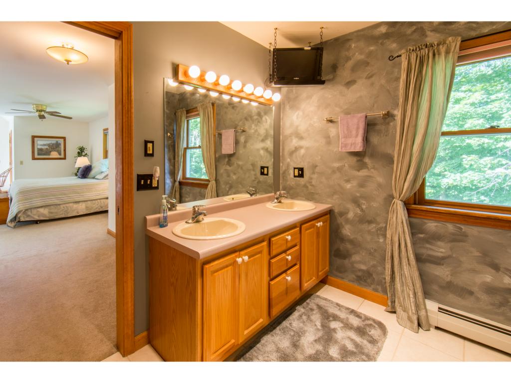 101 Hidden Pastures Road Hinesburg, VT 05461 - Photo 17 of 36 Gallery Image 17
