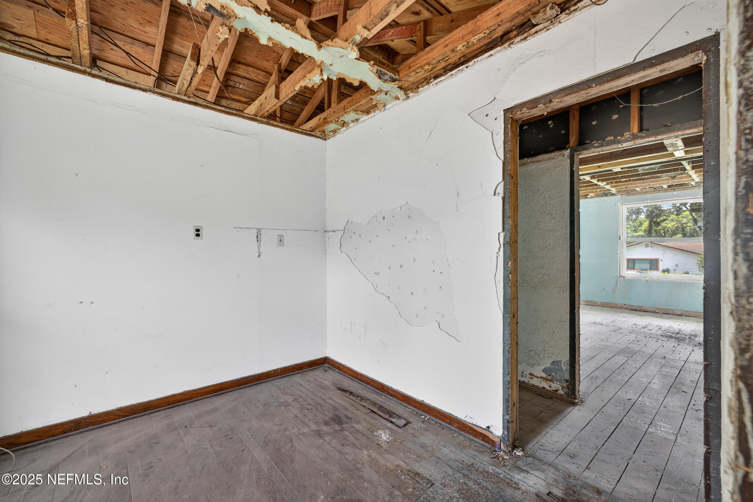 9248 Ridge Boulevard Jacksonville, FL 32208 - Photo 18 of 46 9248 ridge blvd-20