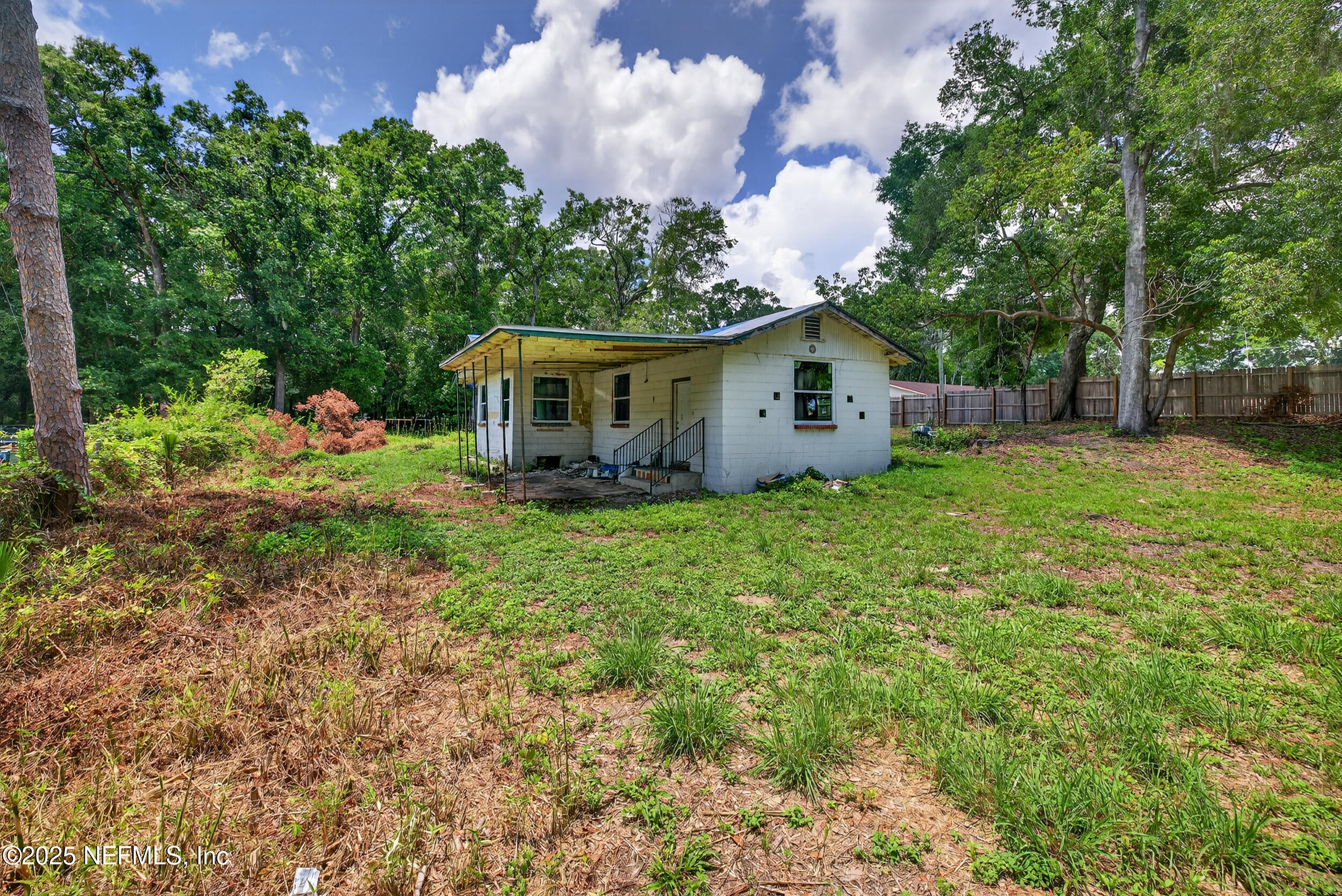 9248 Ridge Boulevard Jacksonville, FL 32208 - Photo 32 of 46 9248 ridge blvd-37