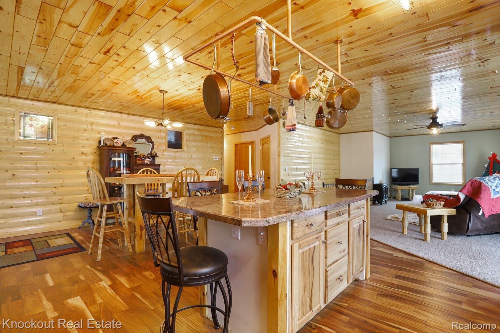 6260 East Birch Run Road Birch Run, MI 48415 - Photo 6 of 65 6260 Birch Run Road -18.jpg