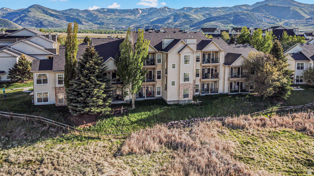 900 Bitner Road, Unit L14 Park City, UT 84098 - Photo 14 of 17 Aerial view