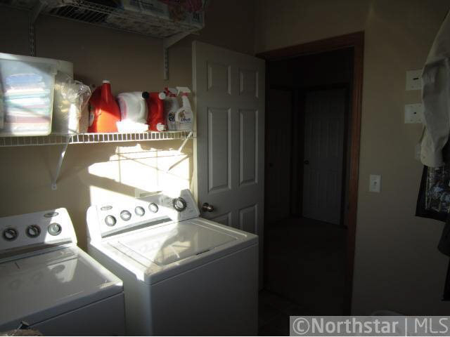 585 Ravencroft Road, Unit 902 Waconia, MN 55387 - Photo 10 of 14 Gallery Image 10