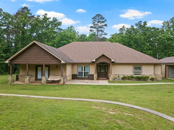 $524,000 | 10 County Road 1513, Avinger, TX 75630
