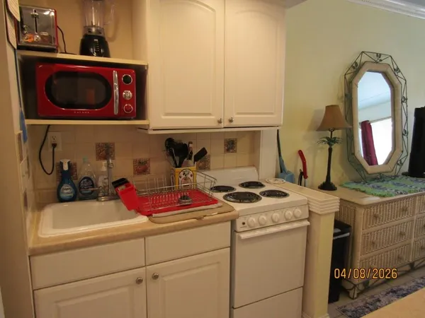 $1,300 | 2204 Perrin Drive, Unit 21, North Myrtle Beach, SC 29582