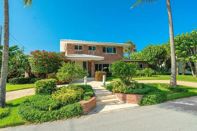 $40,000 | 3 Ocean Lane, Palm Beach, FL 33480