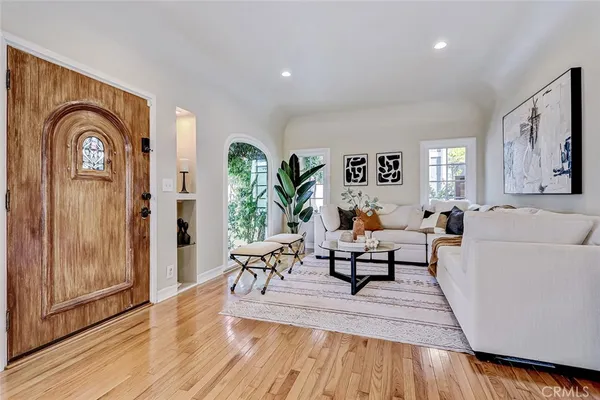 $2,099,000 | 104 St Joseph Avenue, Long Beach, CA 90803