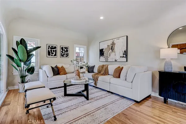 $2,099,000 | 104 St Joseph Avenue, Long Beach, CA 90803