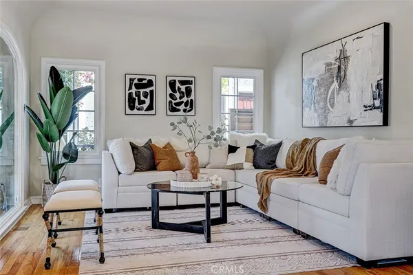 $2,099,000 | 104 St Joseph Avenue, Long Beach, CA 90803