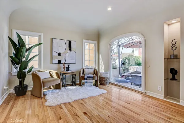 $2,099,000 | 104 St Joseph Avenue, Long Beach, CA 90803