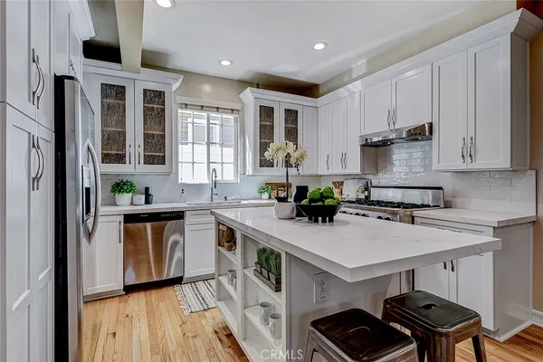 $2,099,000 | 104 St Joseph Avenue, Long Beach, CA 90803