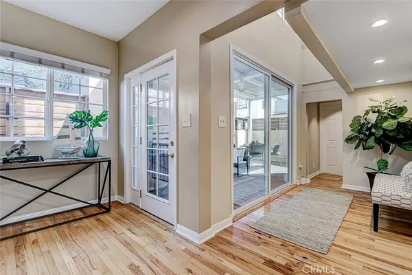 $2,099,000 | 104 St Joseph Avenue, Long Beach, CA 90803